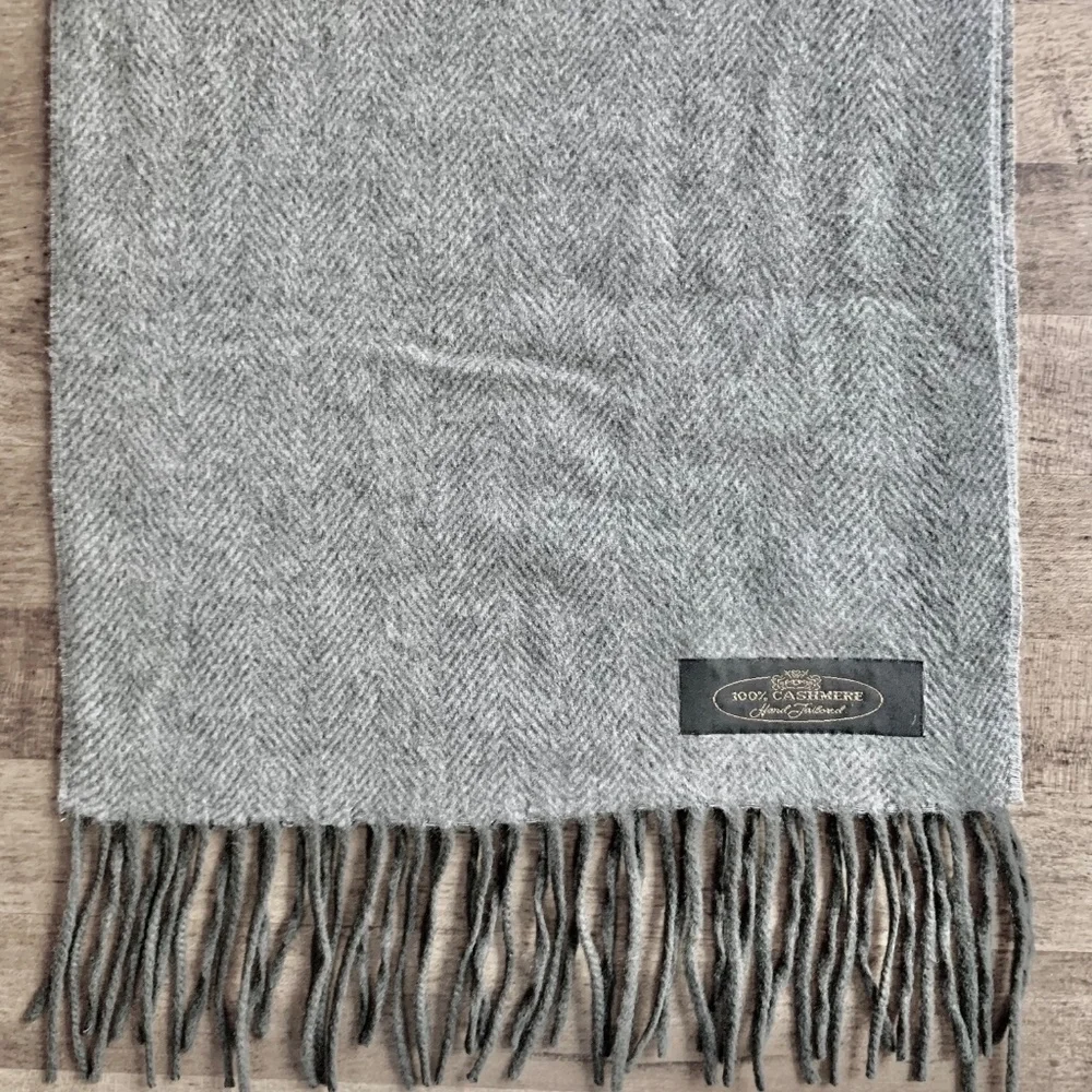V. Fraas 100% Cashmere Scarf Gray Herringbone Fringe Germany Unisex